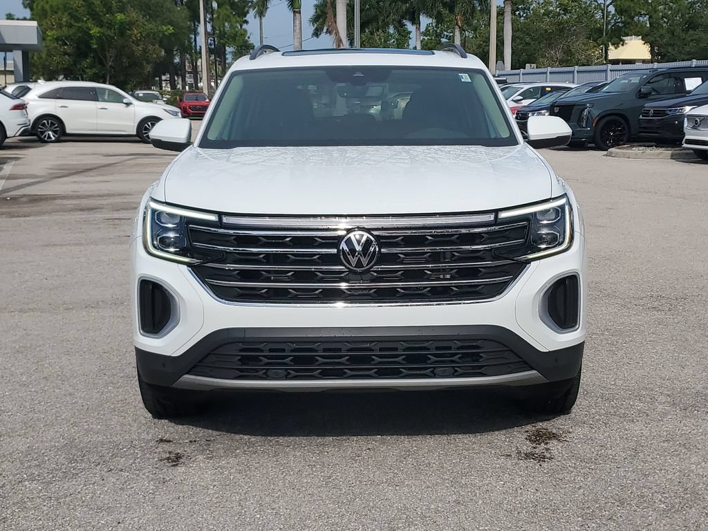 Certified 2024 Volkswagen Atlas SE w/ Panoramic Sunroof Package FWD image 10