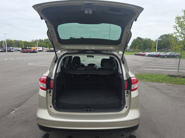 Used 2018 Ford C-MAX SE w/ Equipment Group 202A FWD image 9