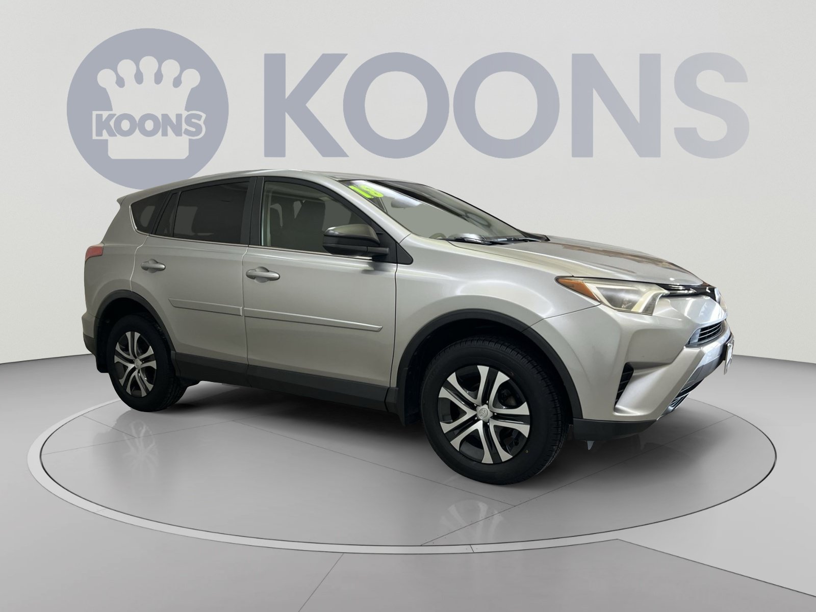 Used 2018 Toyota RAV4 LE w/ All Weather Liner Package AWD/4WD image 10