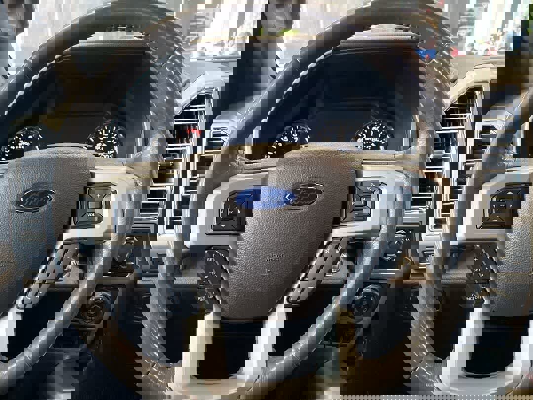 Used 2016 Ford F150 King Ranch w/ Equipment Group 601A Luxury image 17