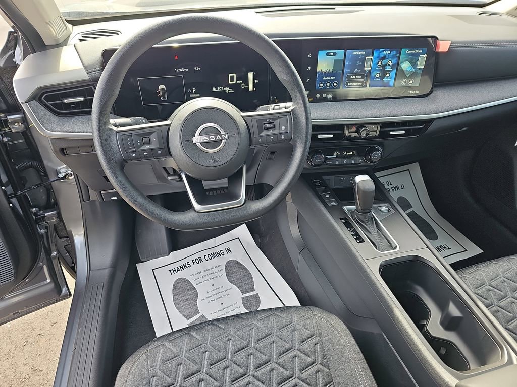 New 2026 Nissan Kicks SV w/ SV Premium Package FWD image 19