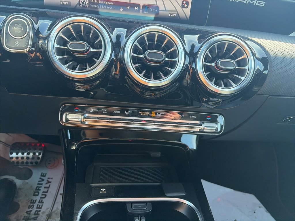 Used 2024 Mercedes-Benz CLA 35 AMG 4MATIC image 17