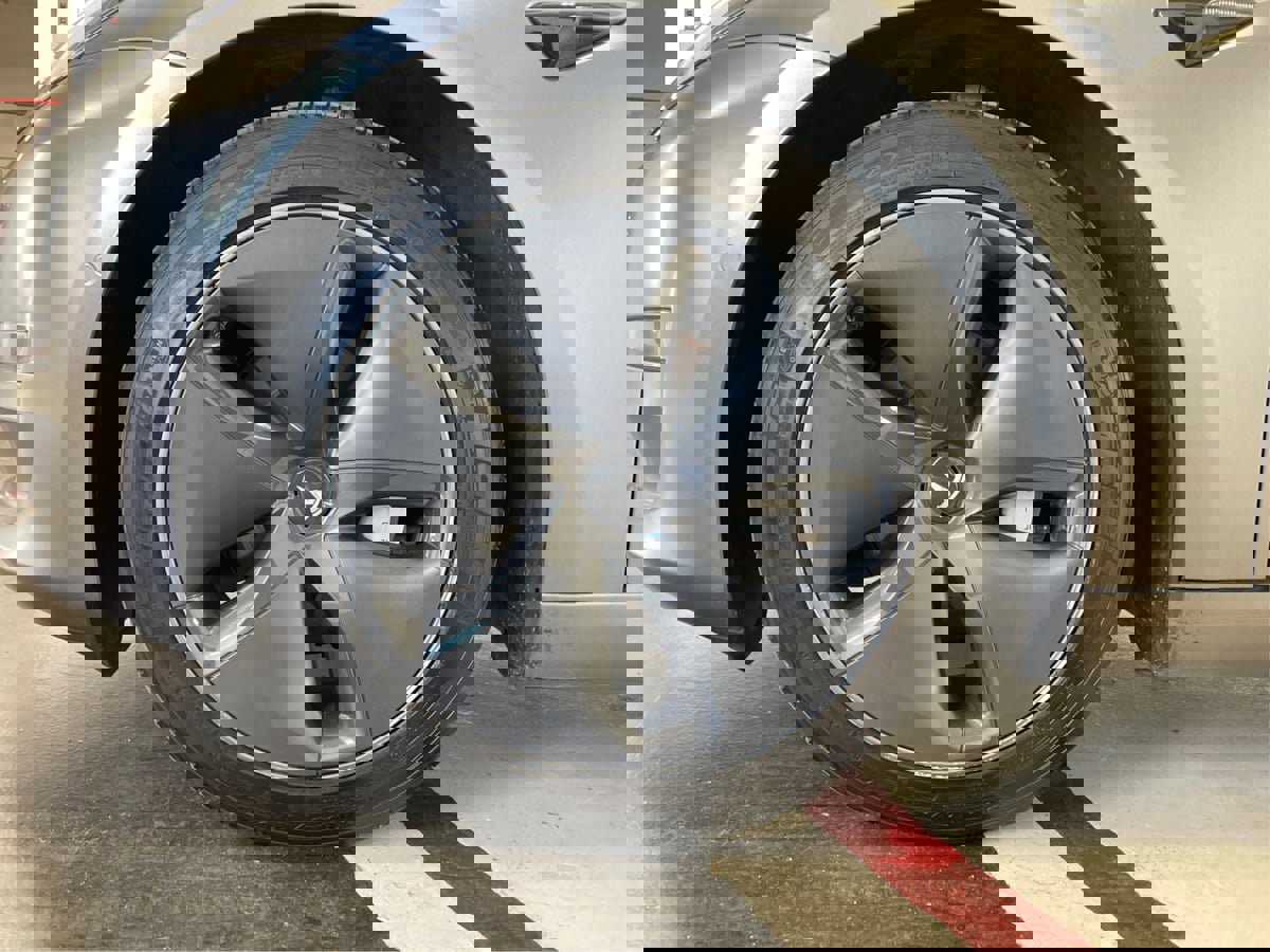 Used 2019 Tesla Model 3 Long Range image 13