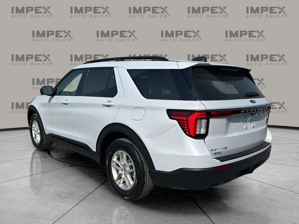 Used 2026 Ford Explorer Active image 3