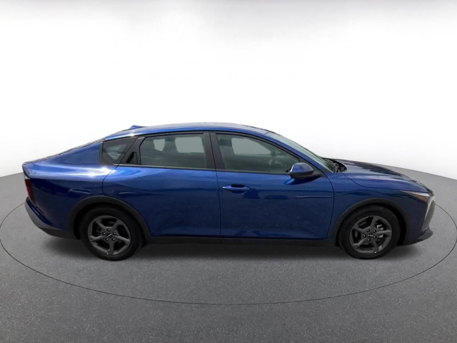 Used 2025 Kia K4 FWD image 16