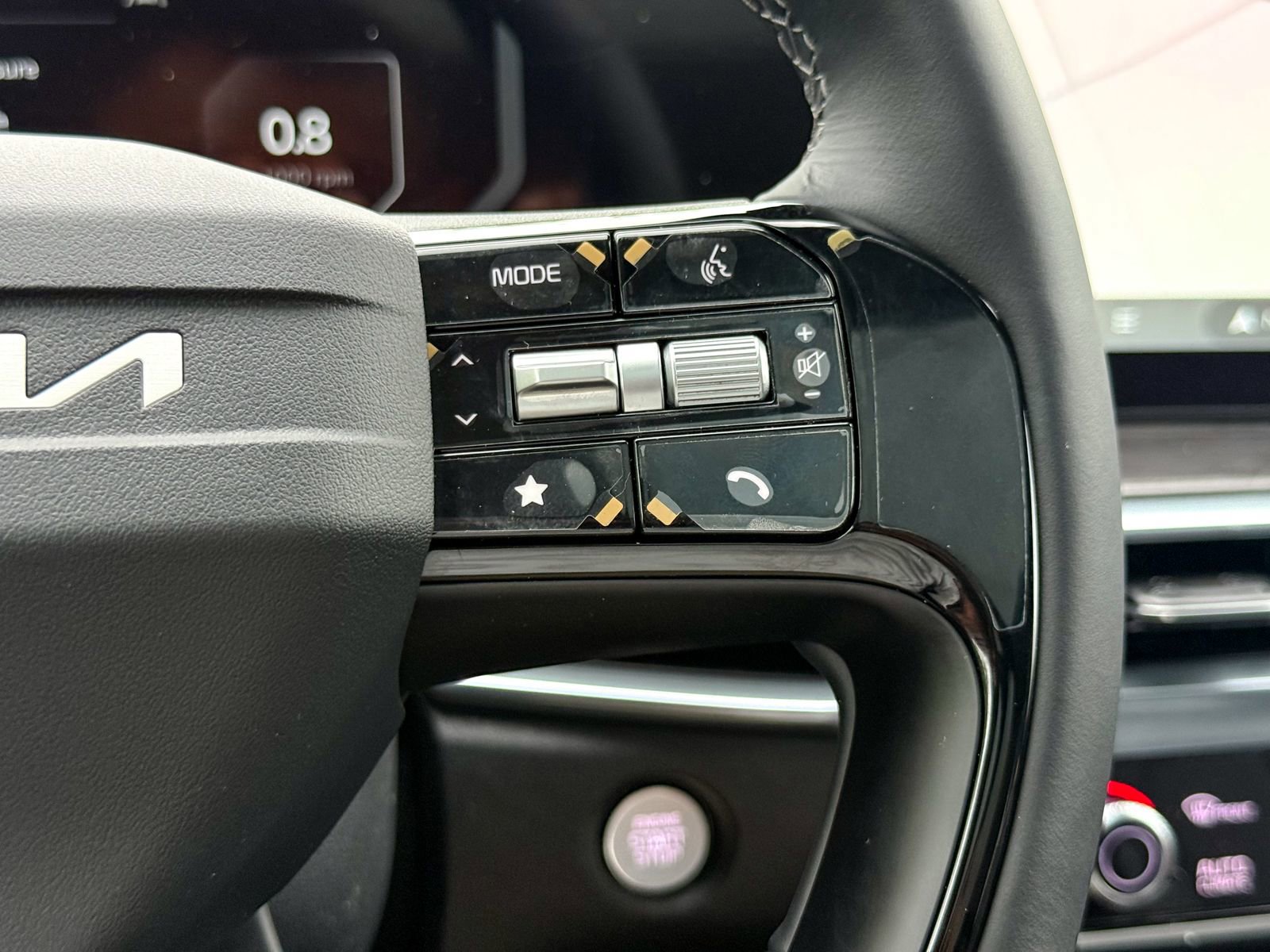 New 2026 Kia Sorento SX AWD/4WD image 36