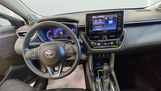 Used 2022 Toyota Corolla Cross XLE w/ Convenience Package AWD/4WD image 10