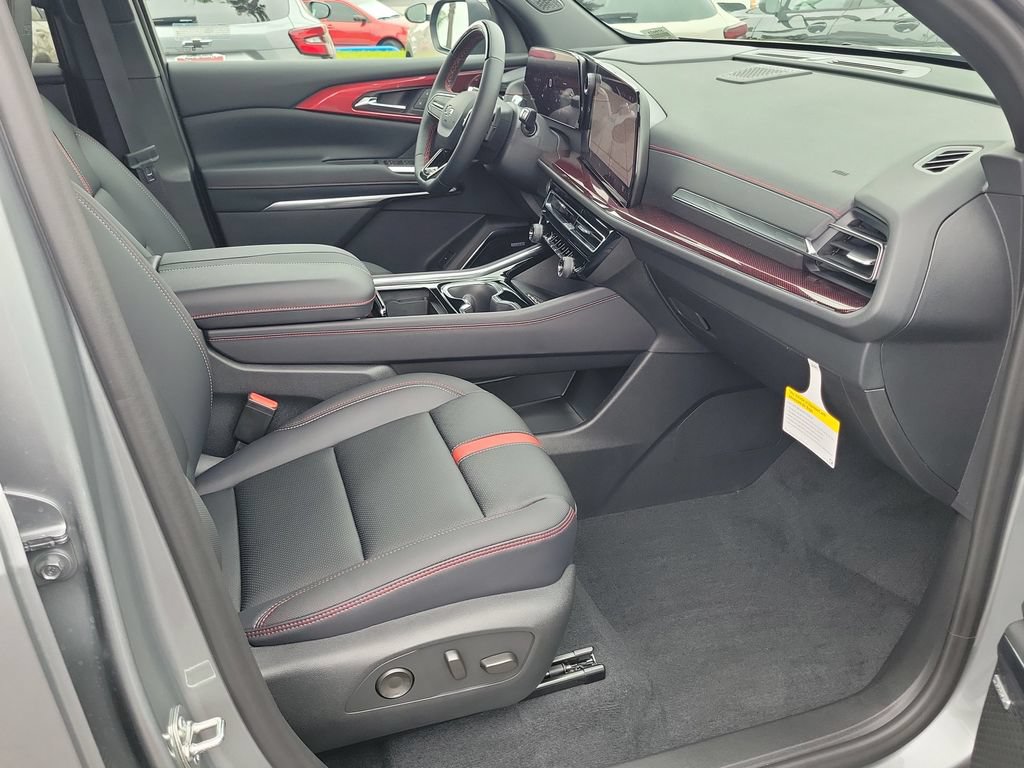 New 2026 Chevrolet Traverse RS FWD image 17