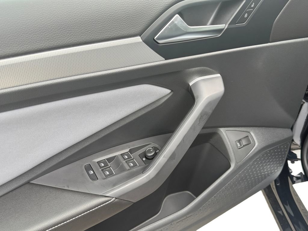 New 2026 Volkswagen Jetta SE image 11