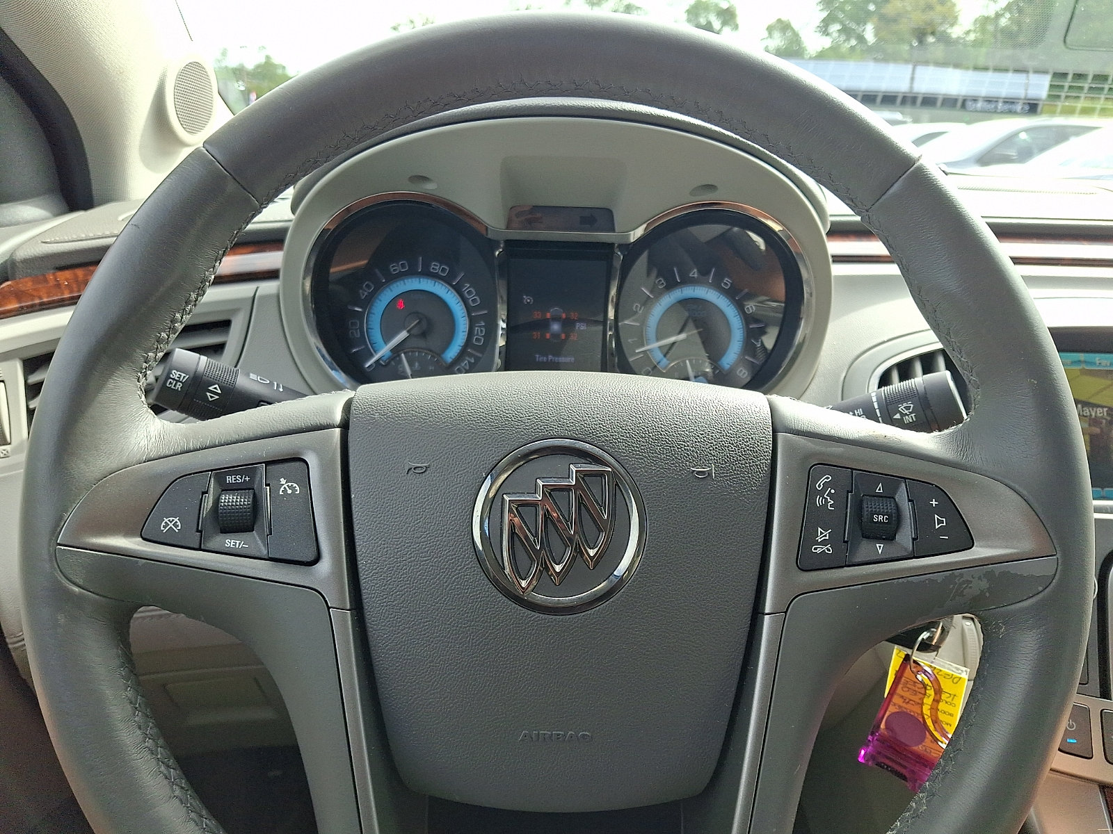 Used 2013 Buick LaCrosse Leather FWD image 18