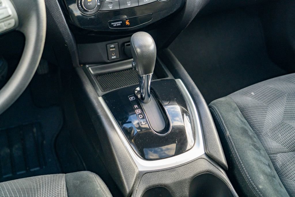 Used 2016 Nissan Rogue SL image 20