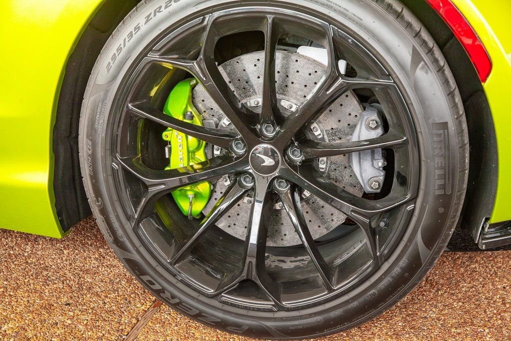 Used 2023 McLaren Artura image 7