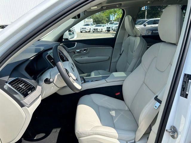 New 2025 Volvo XC90 T8 Plus w/ Protection Package Premier image 12