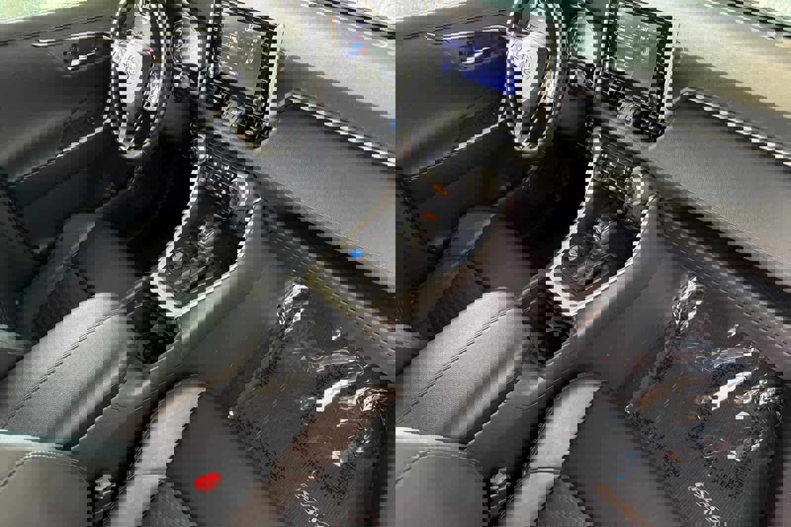 Used 2019 Toyota RAV4 XSE w/ Carpet Mat Package image 19