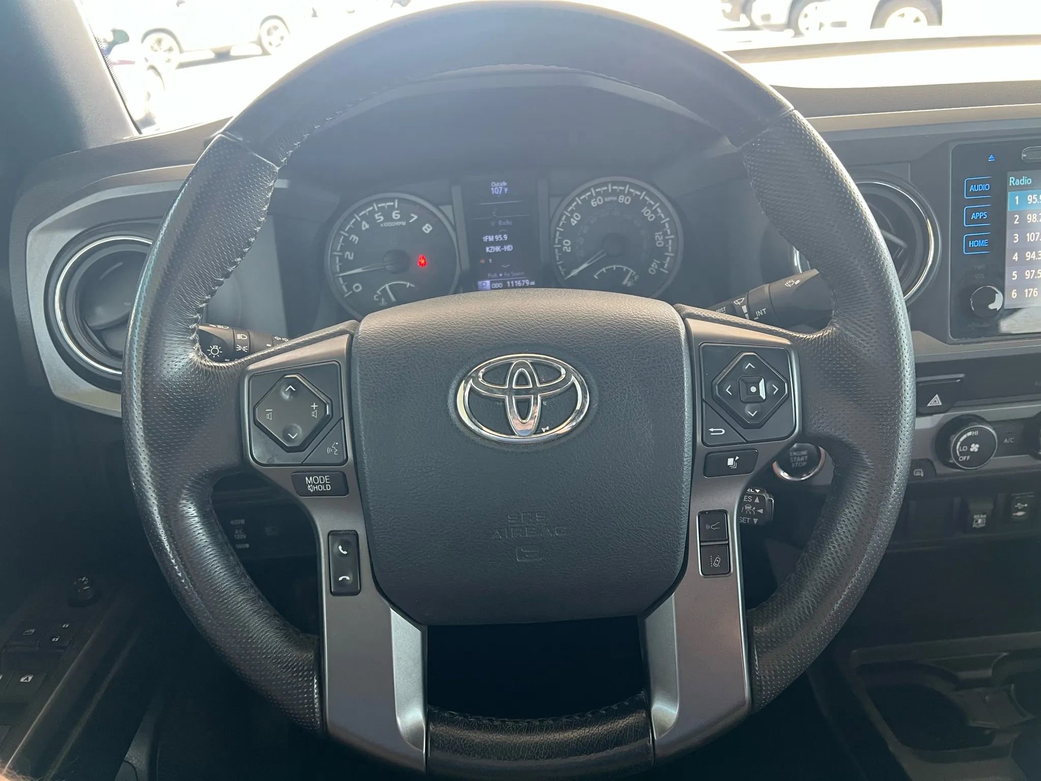 Used 2019 Toyota Tacoma TRD Off-Road image 12