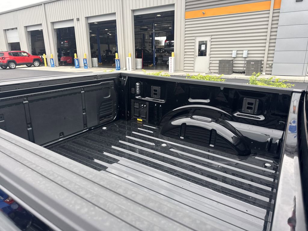 New 2025 Ford F150 Lightning Flash image 19