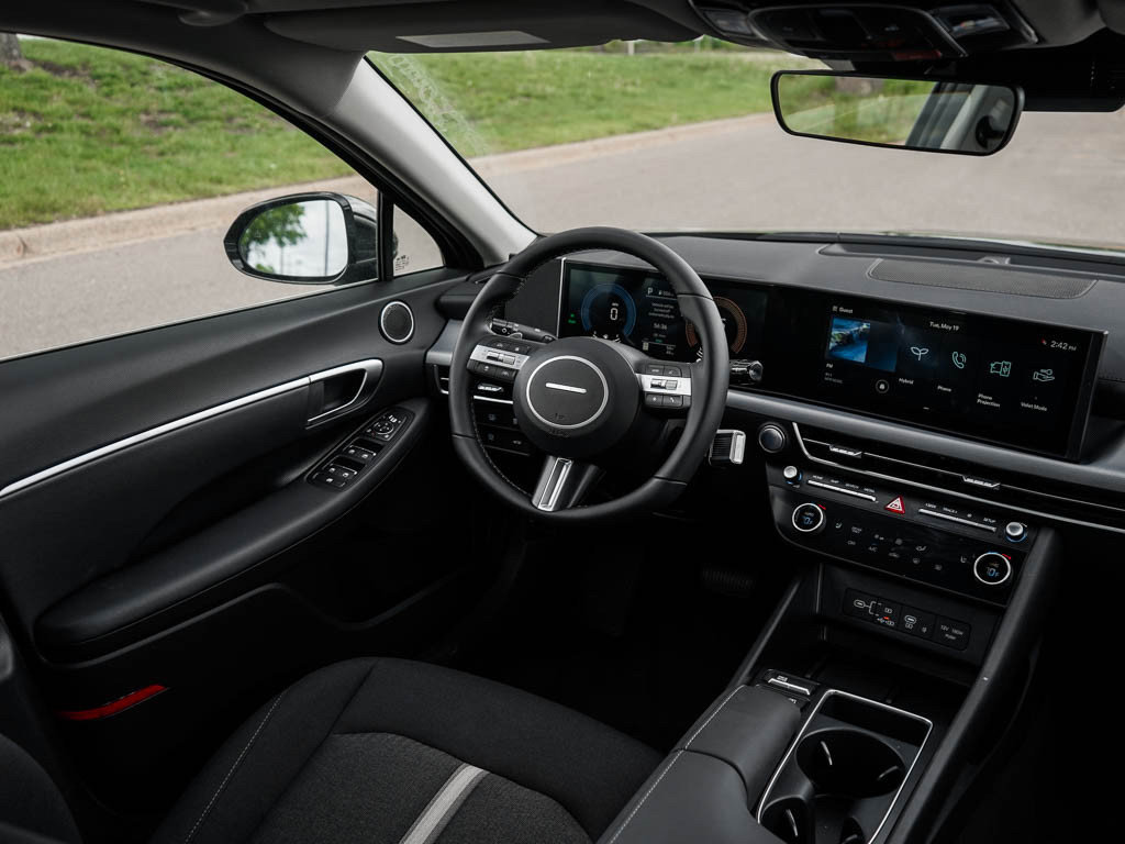 New 2026 Hyundai Sonata SEL FWD image 12