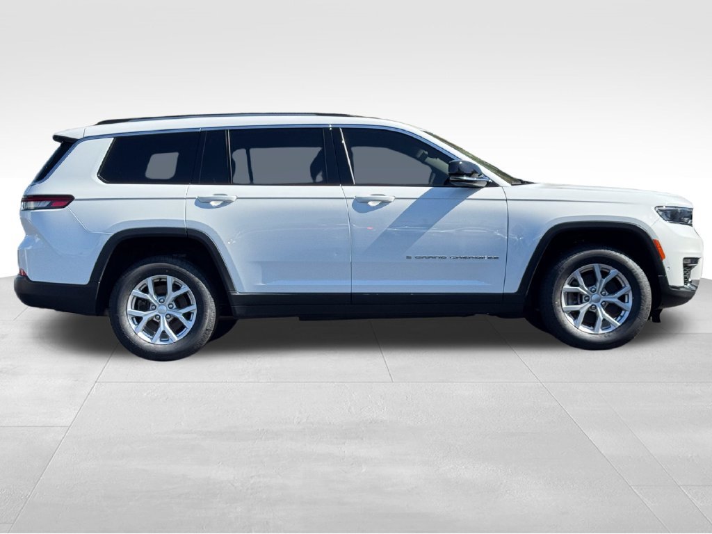 Used 2023 Jeep Grand Cherokee L Limited w/ Luxury Tech Group II AWD/4WD image 8