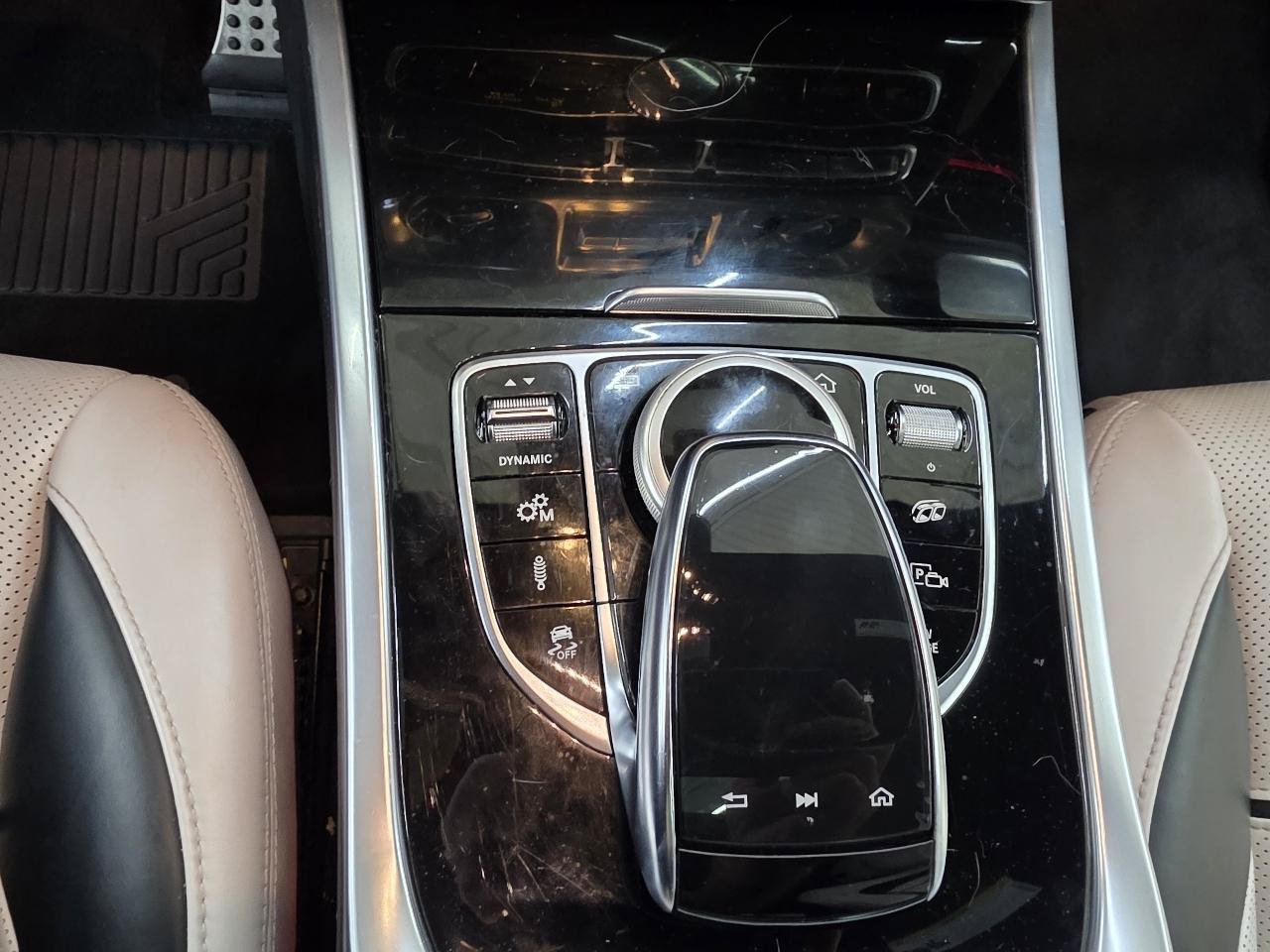 Used 2021 Mercedes-Benz G 63 AMG 4MATIC w/ G Manufaktur Interior Package image 35