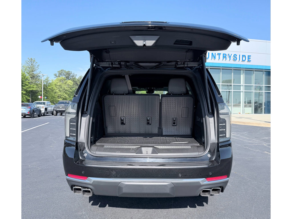 Used 2026 Chevrolet Tahoe High Country RWD image 9