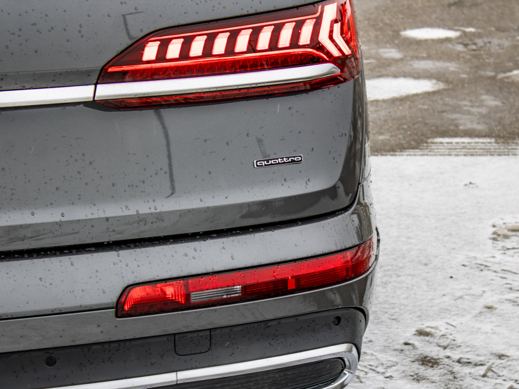Used 2024 Audi Q7 3.0T Premium Plus image 12