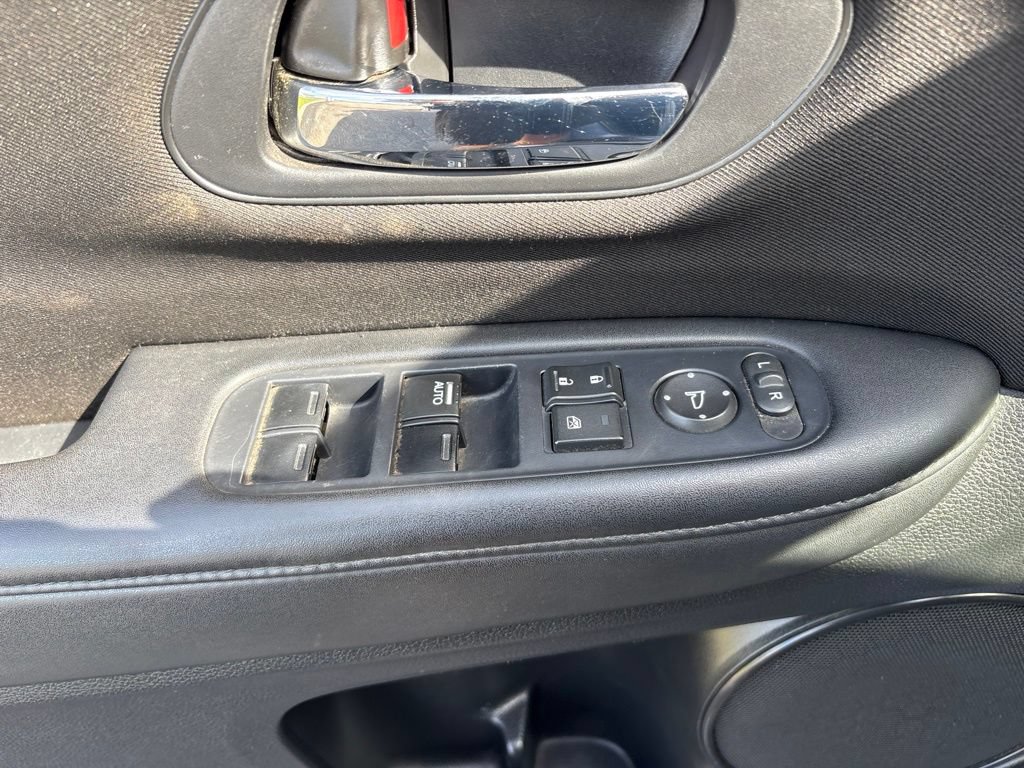 Used 2017 Honda HR-V LX image 14