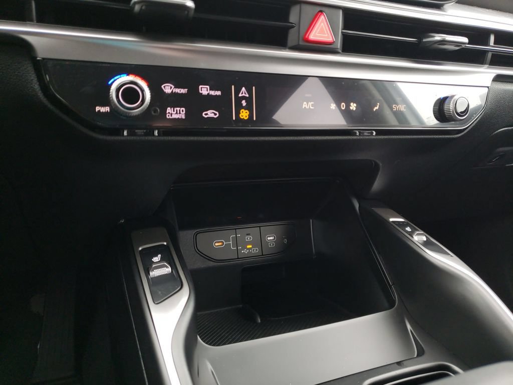 New 2026 Kia Sorento S FWD image 18