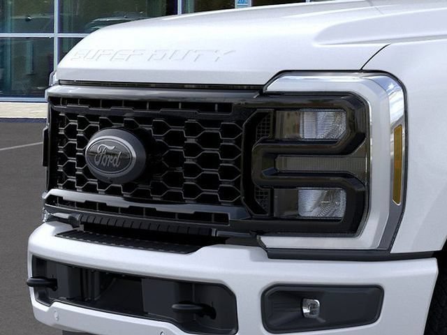 New 2026 Ford F250 Lariat w/ Black Appearance Package AWD/4WD image 17