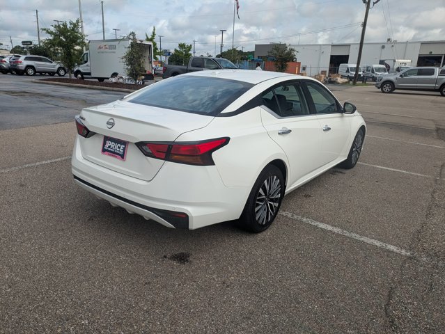 Used 2025 Nissan Altima 2.5 SV FWD image 5