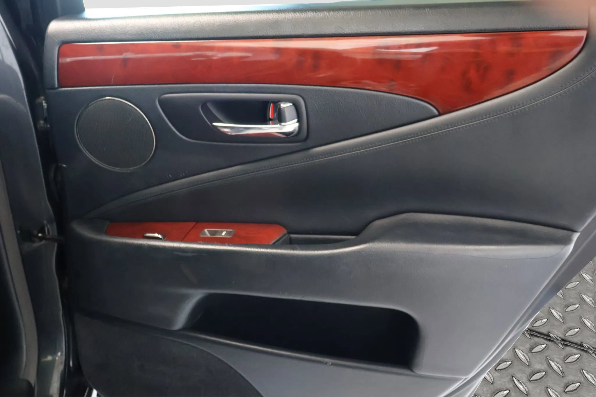 Used 2007 Lexus LS 460 RWD image 21