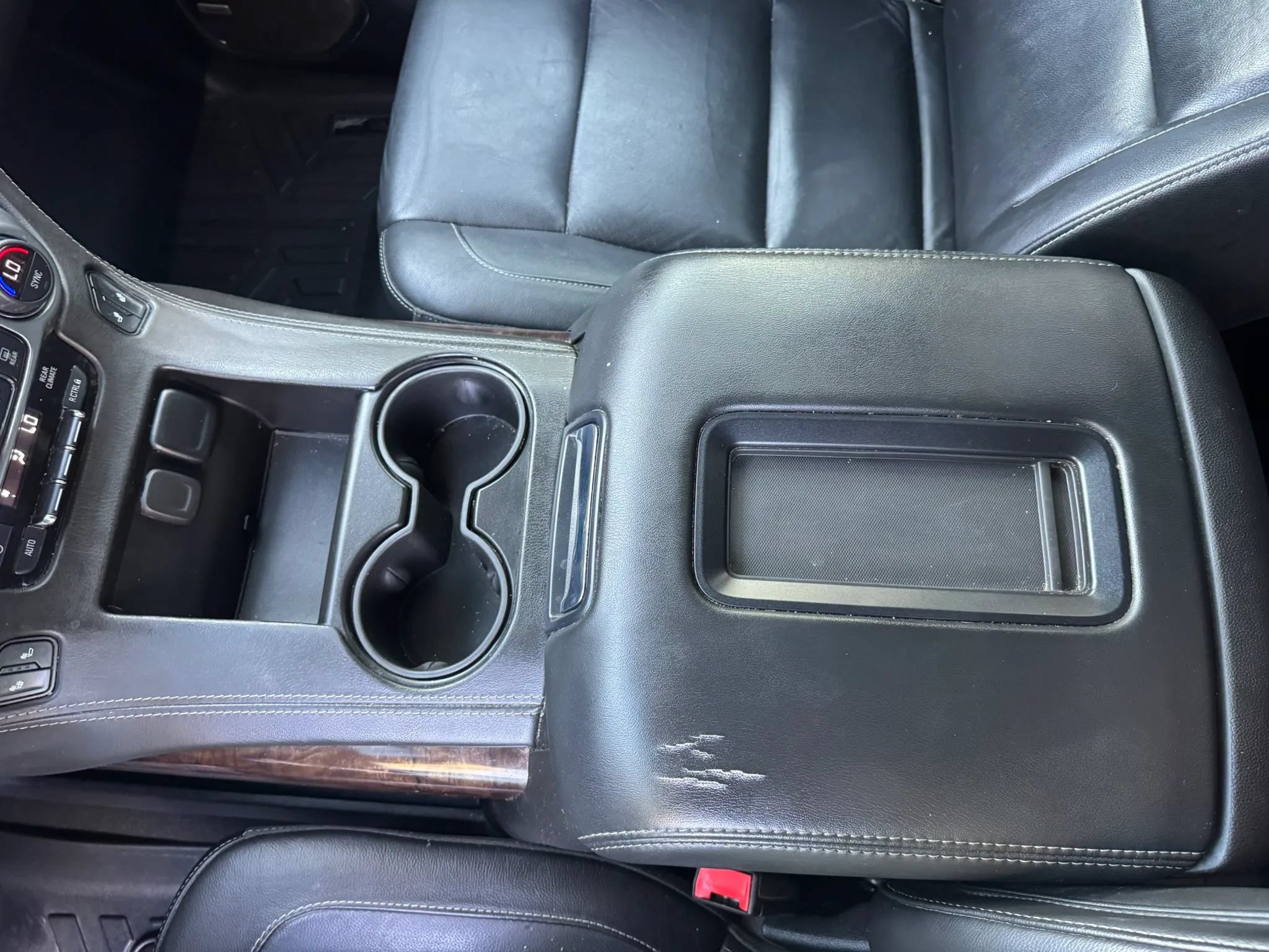 Used 2020 Chevrolet Suburban LT AWD/4WD image 22