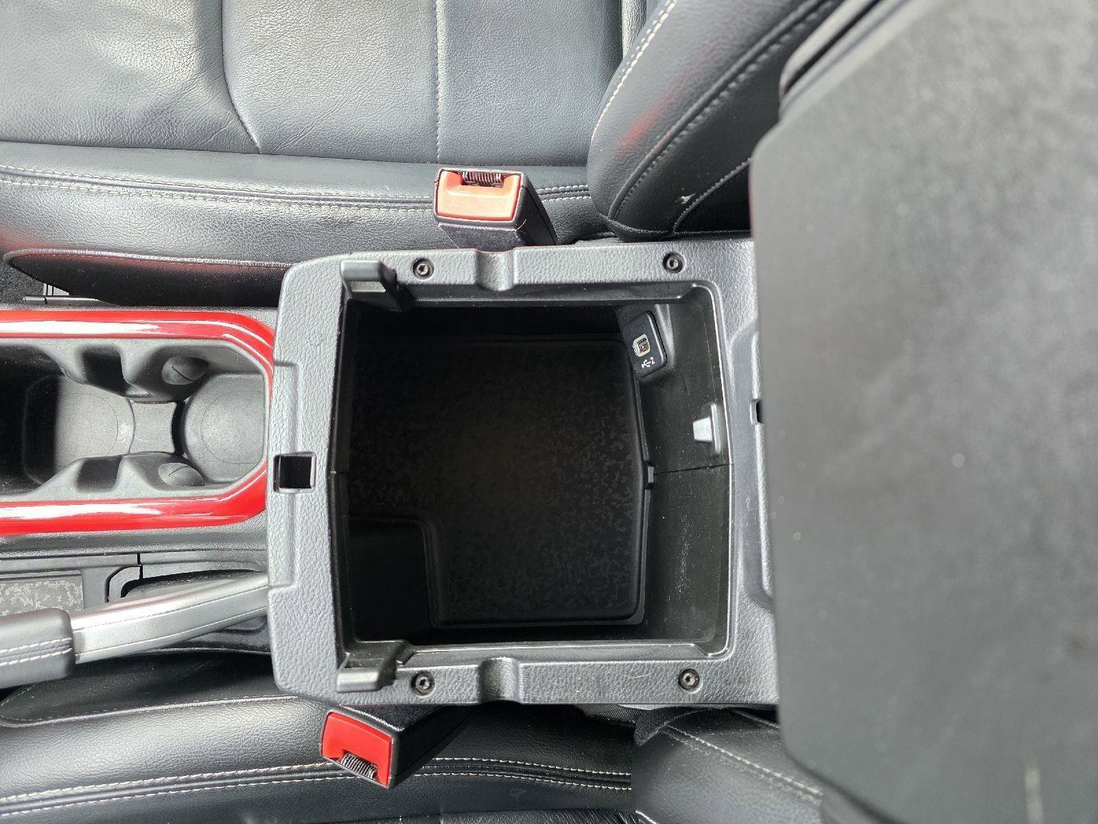 Used 2018 Jeep Wrangler Unlimited Sahara w/ Dual Top Group image 21