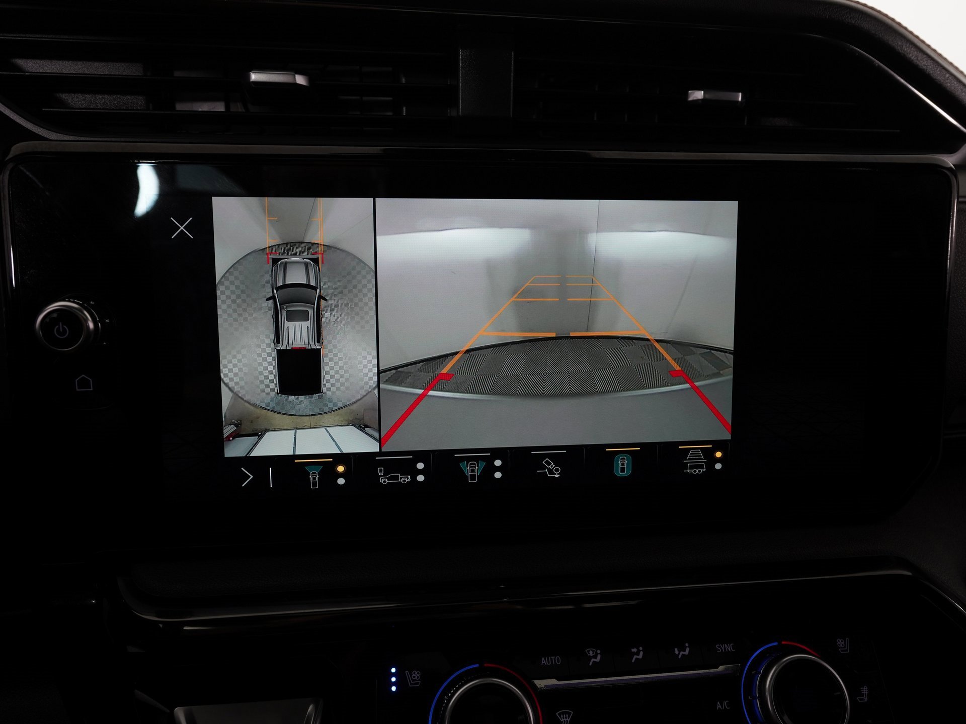 Used 2023 GMC Sierra 1500 AT4 w/ AT4 Premium Package image 25