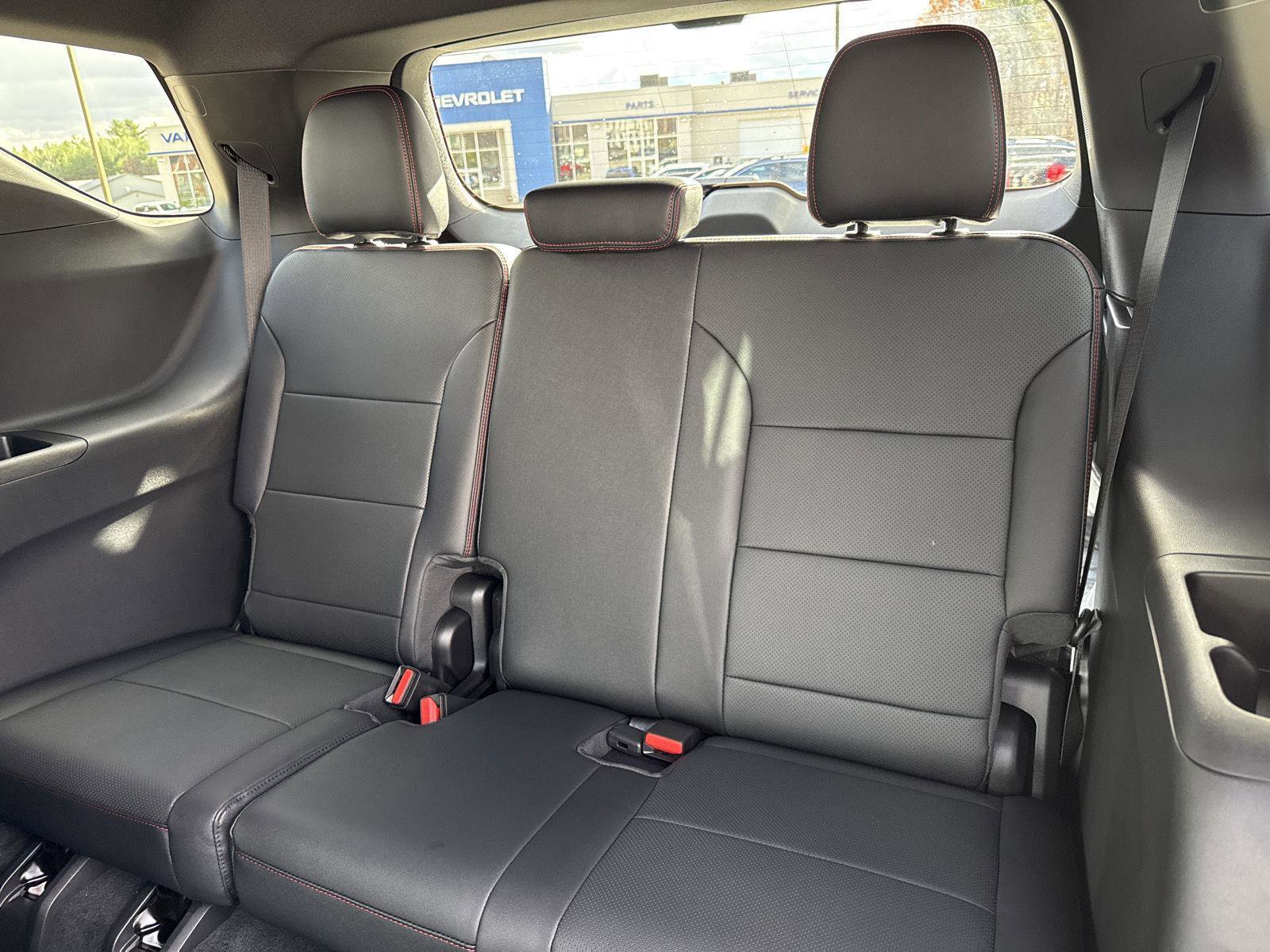 New 2026 Chevrolet Traverse RS w/ LPO, Floor Liner Package image 13