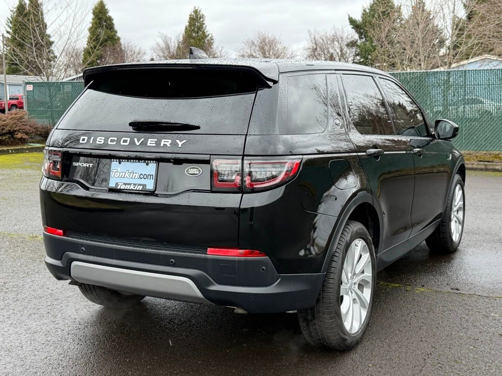 Used 2023 Land Rover Discovery Sport SE image 8