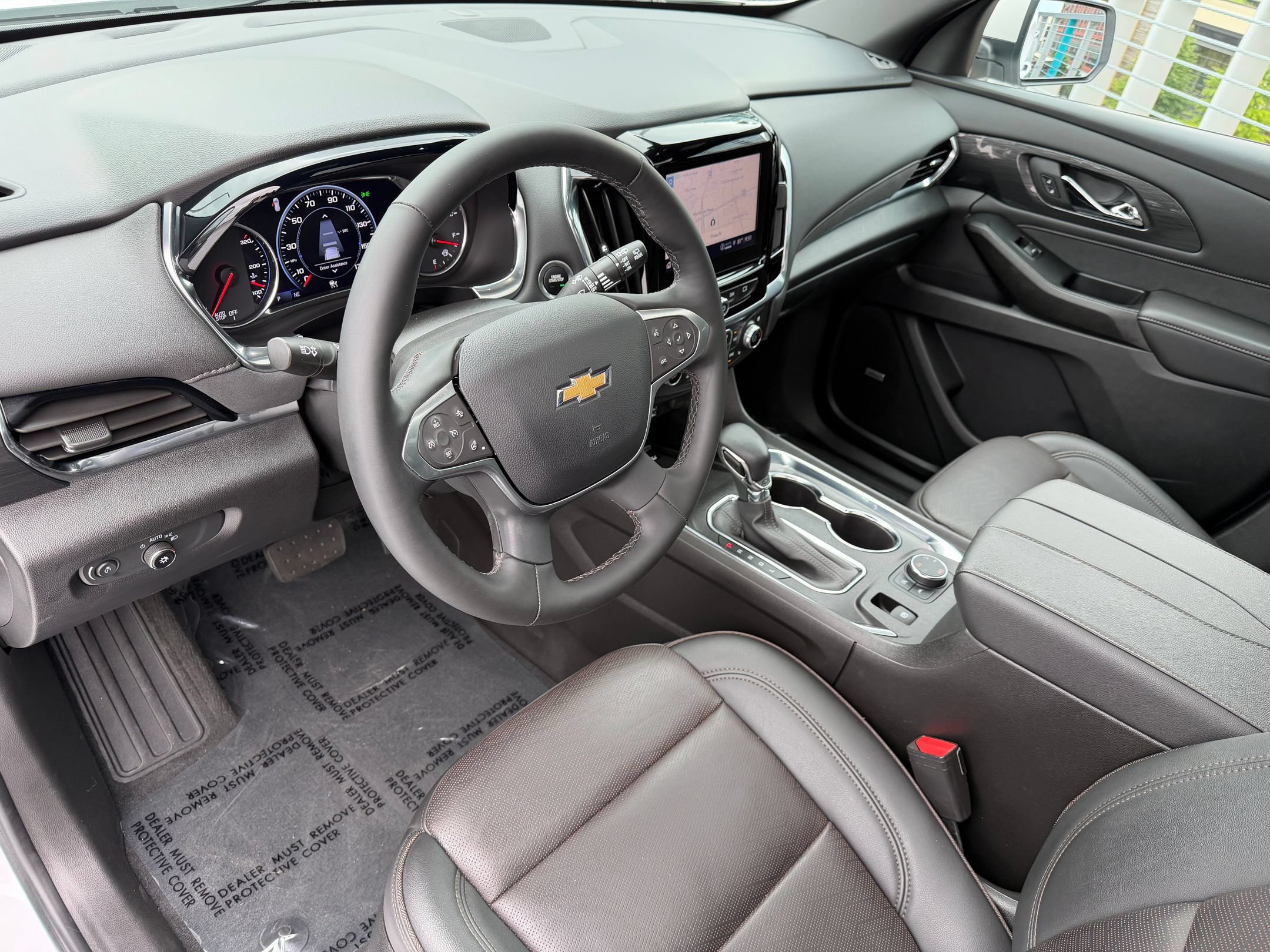 Used 2023 Chevrolet Traverse High Country AWD/4WD image 4