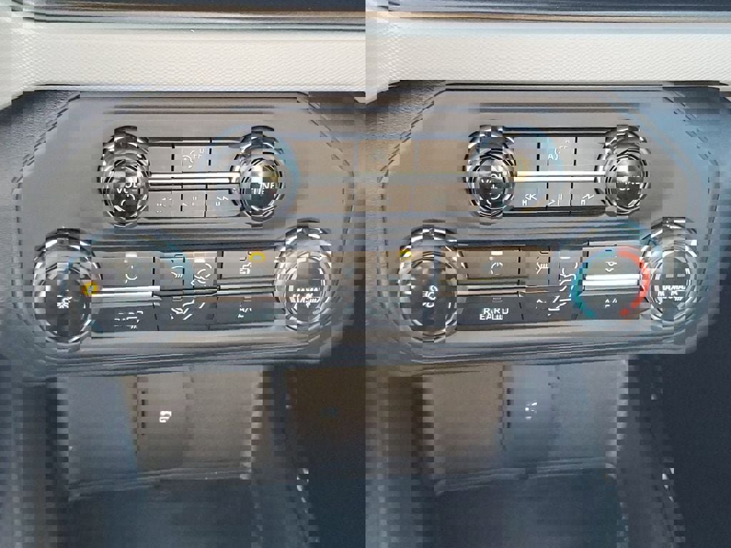 Used 2022 Ford Bronco 4-Door w/ Sasquatch Package image 18