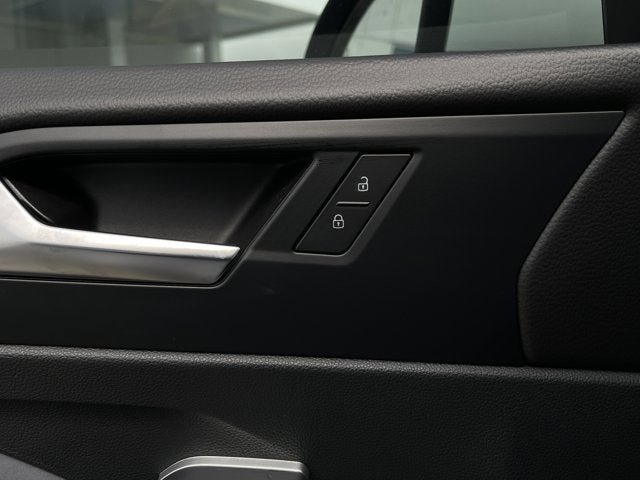 New 2025 Volkswagen Jetta SE image 13