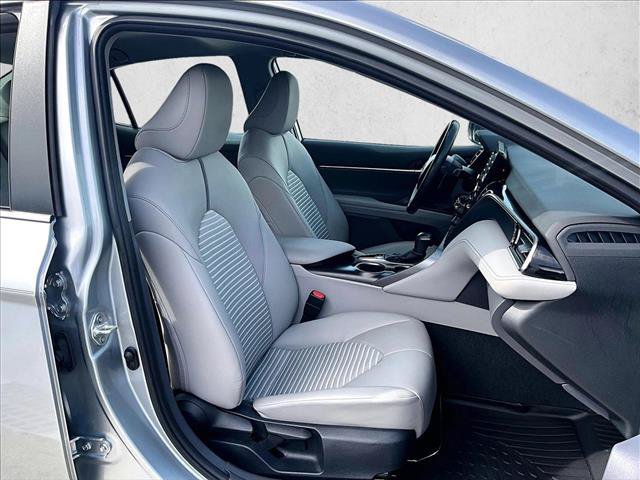 Used 2023 Toyota Camry SE FWD image 9