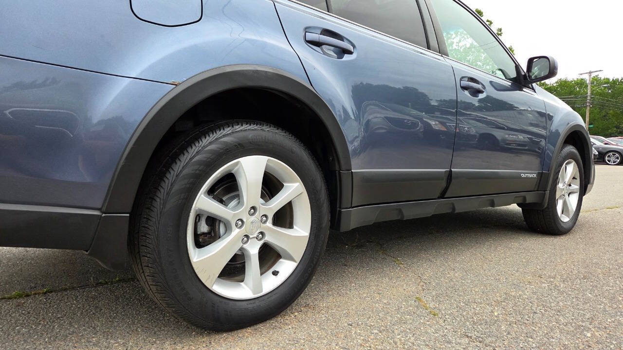 Used 2013 Subaru Outback 2.5i Limited w/ Moonroof Pkg AWD/4WD image 16
