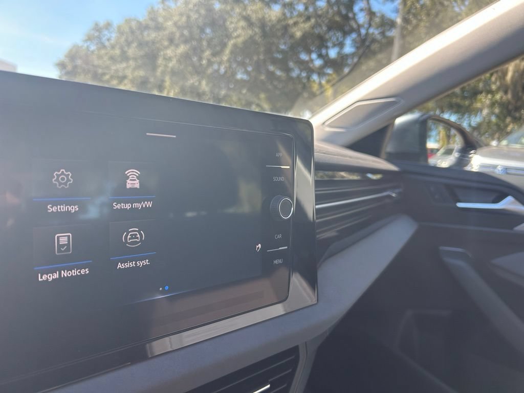 New 2026 Volkswagen Jetta SE FWD image 13