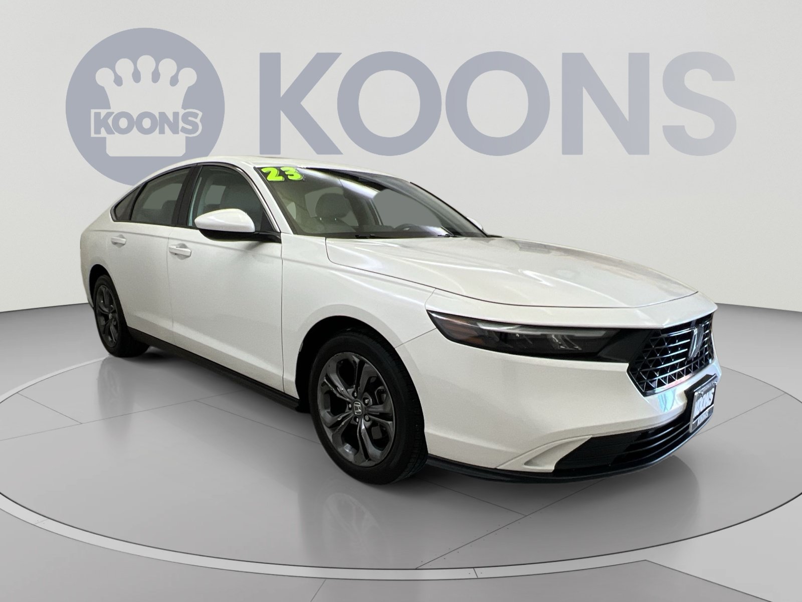 Used 2023 Honda Accord EX image 2