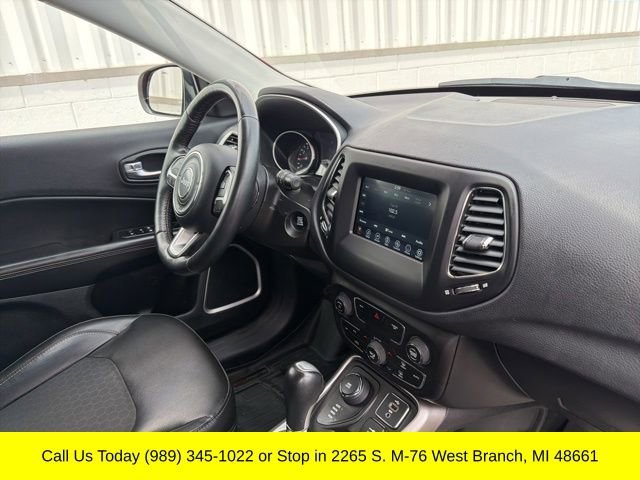 Used 2018 Jeep Compass Latitude w/ Popular Equipment Group image 39