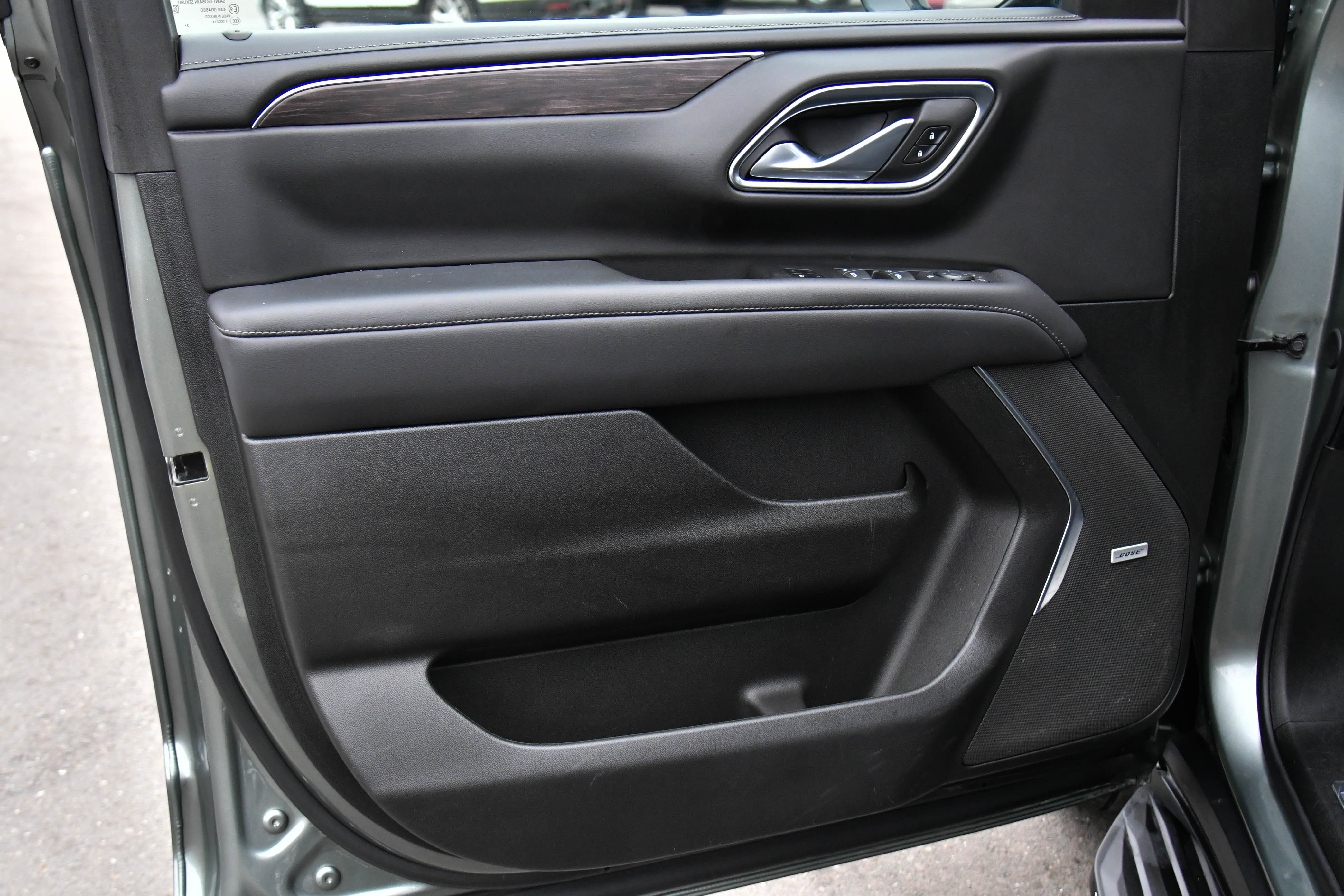 Used 2024 Chevrolet Tahoe LT AWD/4WD image 13