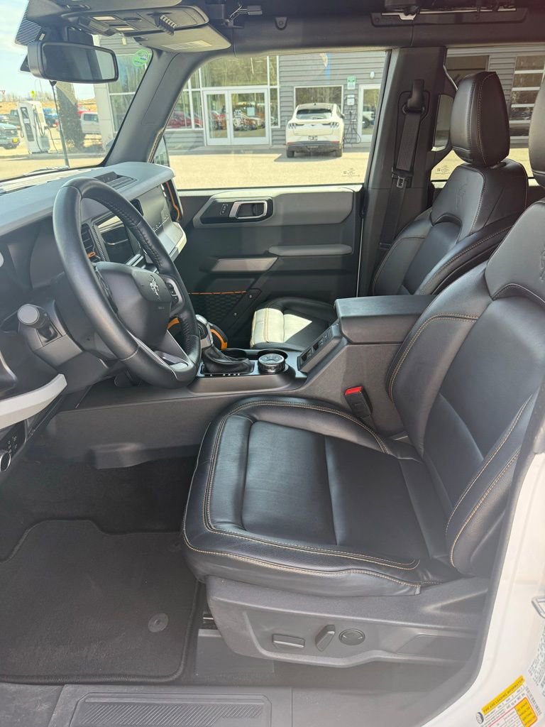 Used 2023 Ford Bronco Badlands AWD/4WD image 15