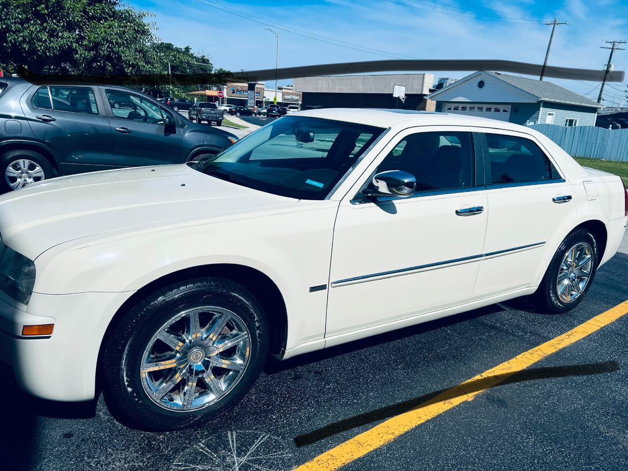 Used 2010 Chrysler 300 Touring RWD image 5