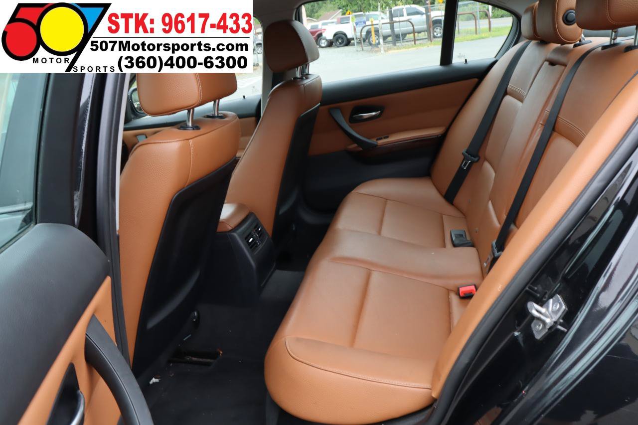 Used 2011 BMW 328i xDrive Sedan AWD/4WD image 12