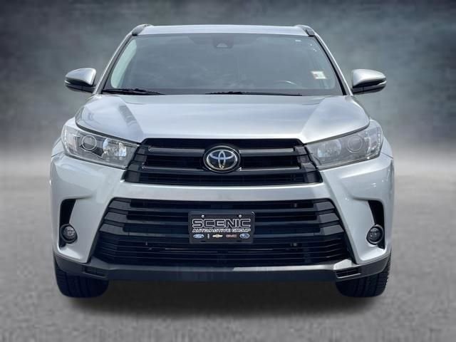 Used 2019 Toyota Highlander SE AWD/4WD image 28