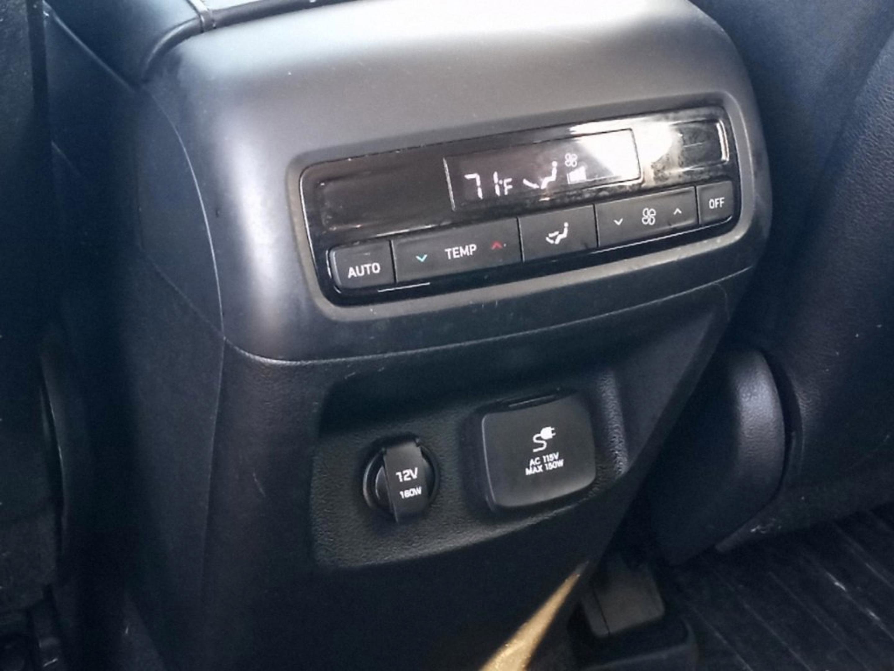 Used 2021 Hyundai Palisade SEL w/ Convenience Package image 27