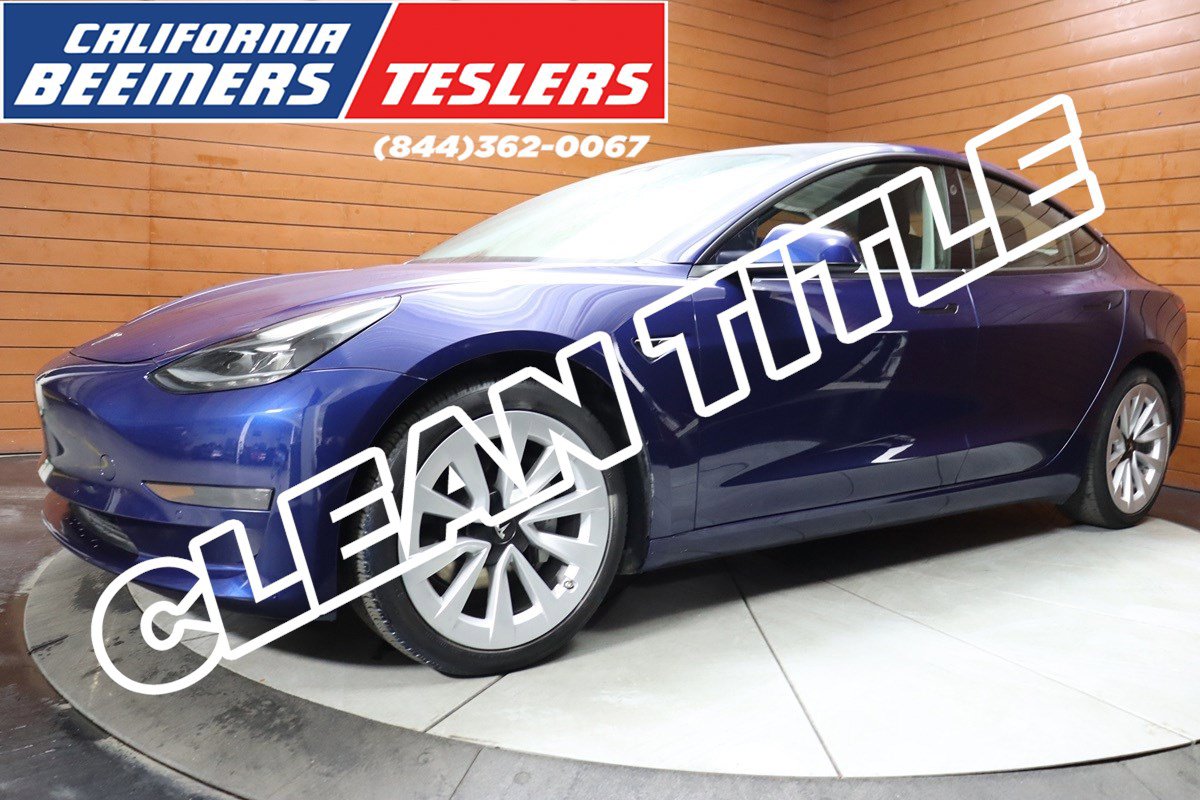 Used 2022 Tesla Model 3 Standard Range image 1